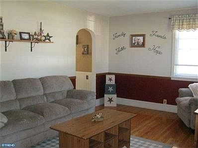 3rd image of 414 Sherwood Ave