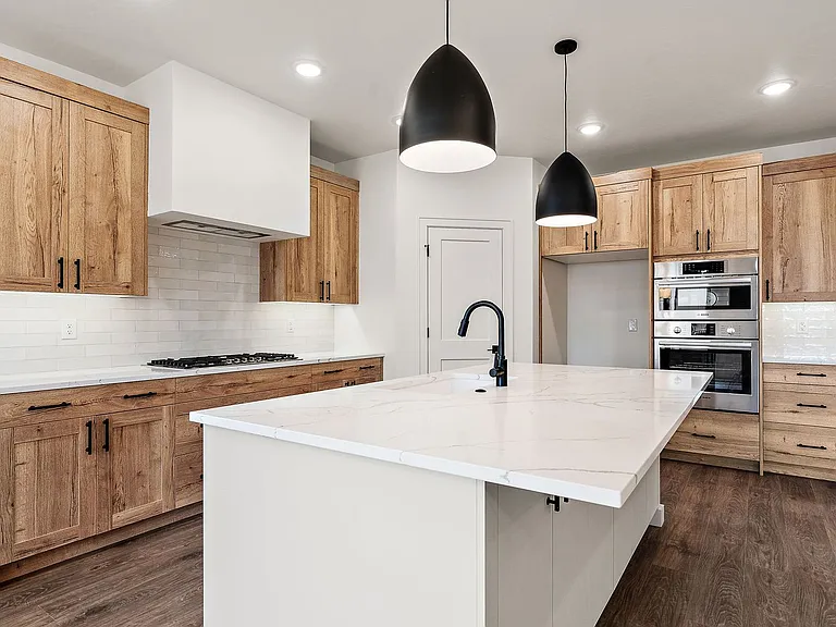 1806 N Black Elm Ln — Photo 18