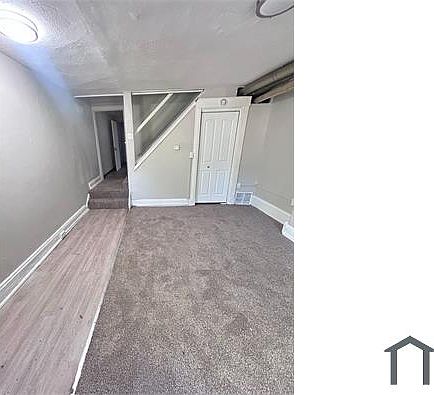 5th image of 628 Wayne St APT 6