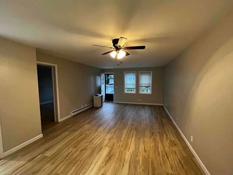 5098 Main St — Photo 9