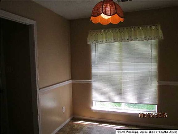 4th image of 3875 Carroll Dr