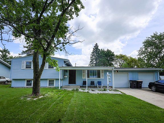 3rd image of 2726 Belfast Dr