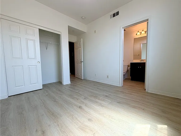 606 Asbury — Photo 27