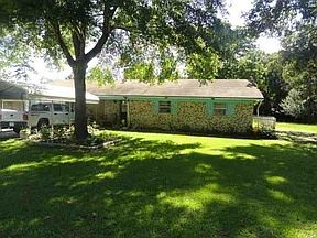 1st image of 206 Dogwood St