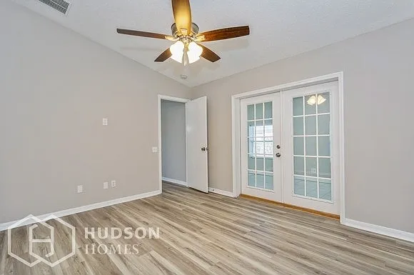 10416 Hallmark Blvd — Photo 8