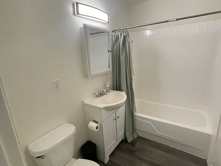 Full bathroom