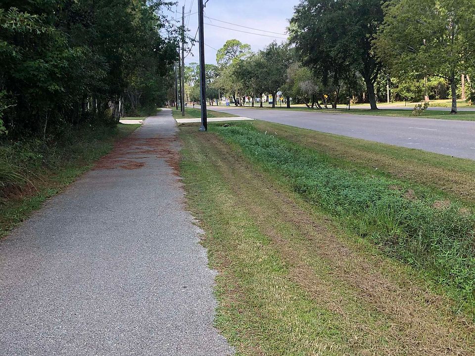 2nd image of 805 Bienville Blvd