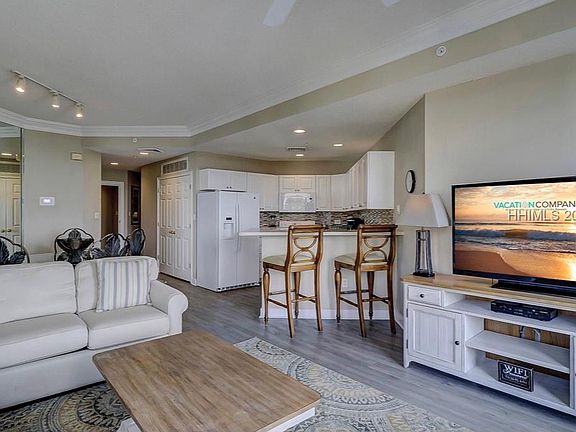4th image of 10 N Forest Beach Dr Unit 2408