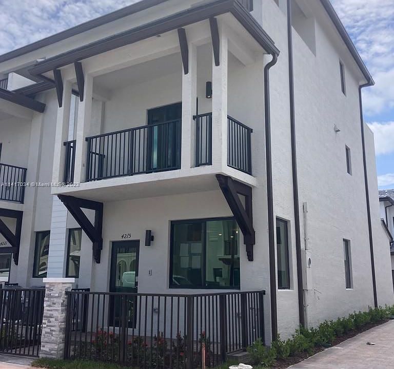 1st image of 4215 NW 83rd Ave #4215