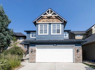 1835 W Evergreen Dr SW, Calgary, AB T2Y5B1