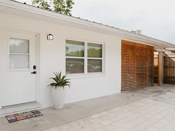 2300 Stratford Dr, Sarasota, FL 34232