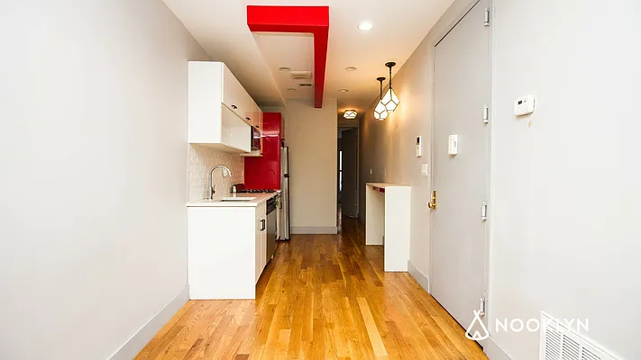 Rented by Nooklyn NYC LLC | media 11