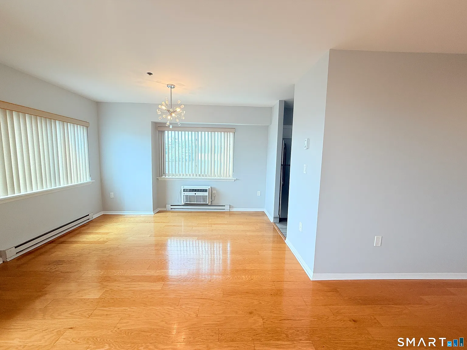 1 bed, 1.0 bath, 760 sqft, $2,700 — Photo 2