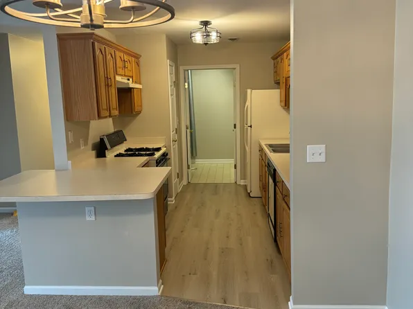 777 Hidden Oak Trl Unit 2-B, Hobart, IN 46342