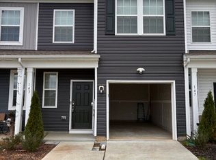 143 College Dr, Luray, VA 22835