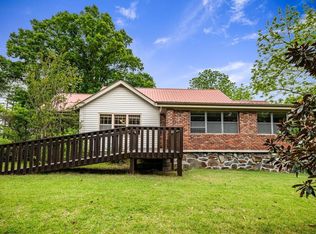 16 Hollow Springs Rd, Blue Ridge, GA 30513