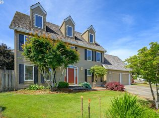 1241 NW Green View Ct, McMinnville, OR 97128