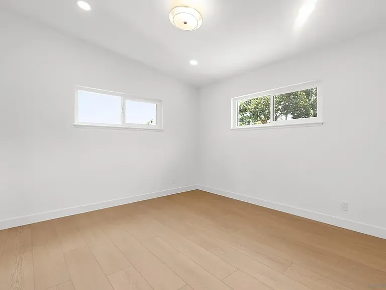 8851 Geraldine Ave — Photo 6