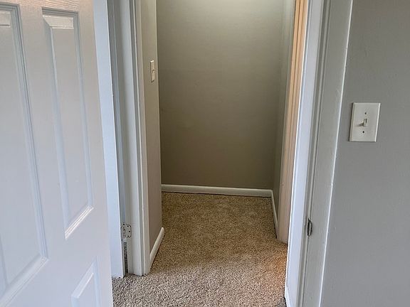 4th image of 3102 Summit Ave #G