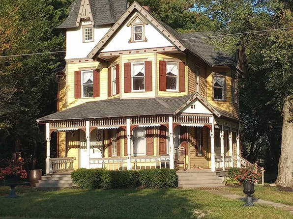 81 N Main St, Mullica Hill, NJ 08062