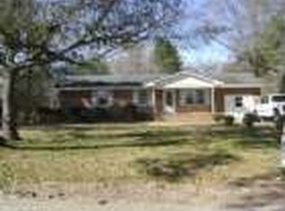 309 Burgaw Creek Loop Rd, Burgaw, NC 28425