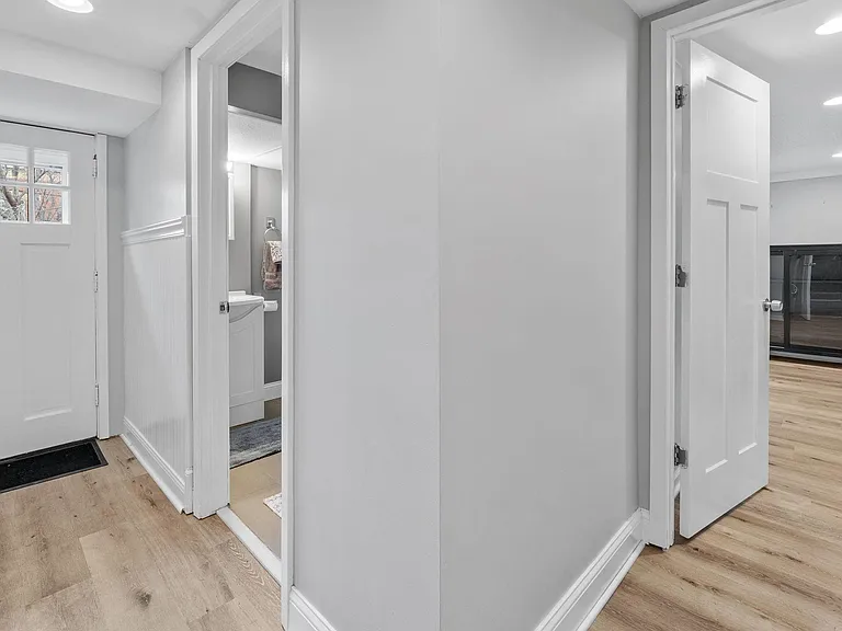 5036 Richmond Dr — Photo 26
