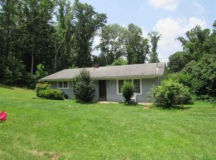 1052 Sunset Cir, Newport, TN 37821
