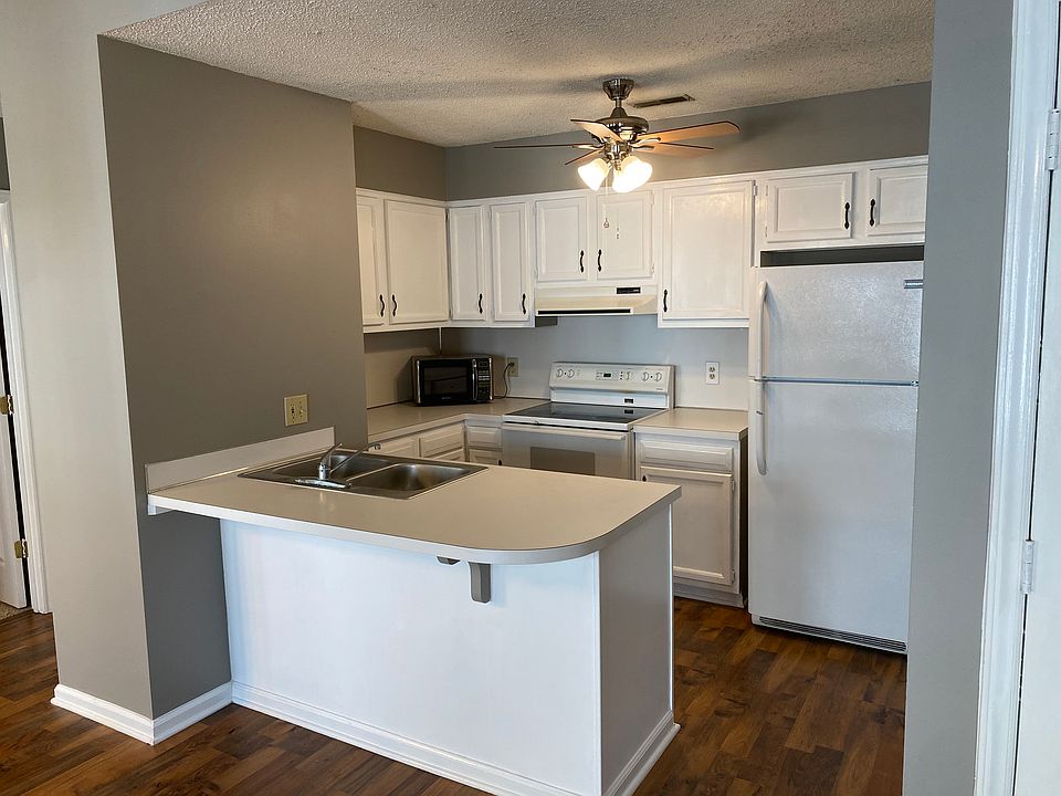 1st image of 105 W Victoria Ct APT D