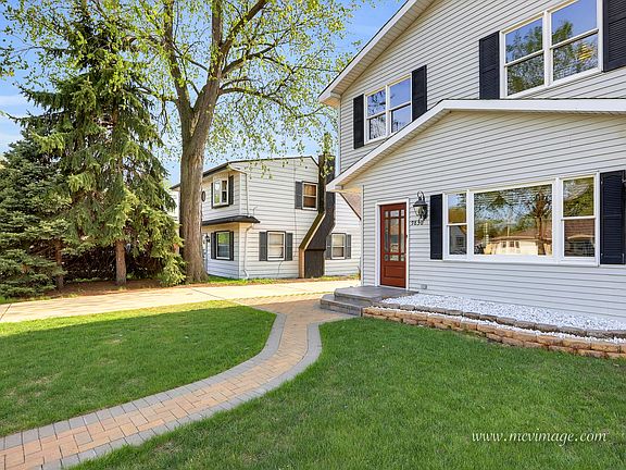 3rd image of 9830 Meade Ave