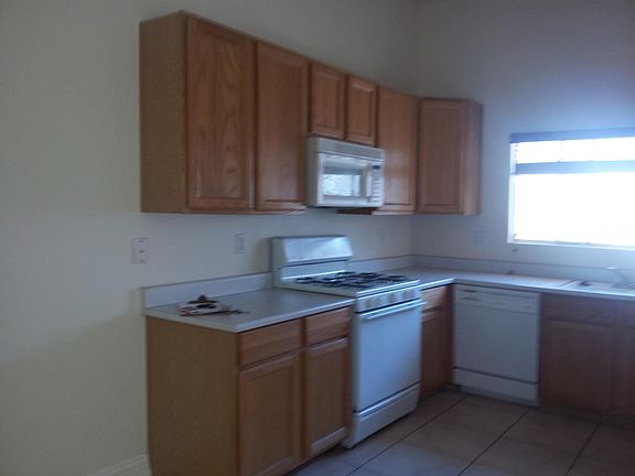4th image of 7450 S Eastern Ave Unit 2081