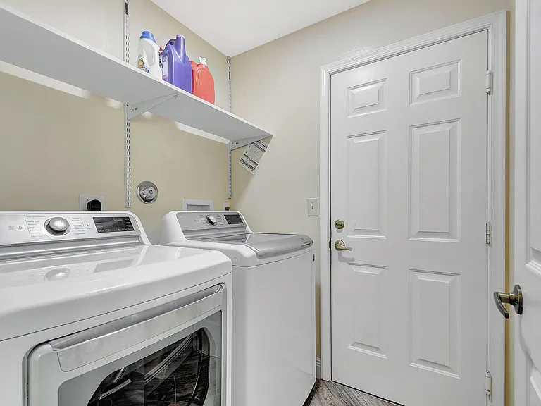 6172 Oak Bluff Way — Photo 13