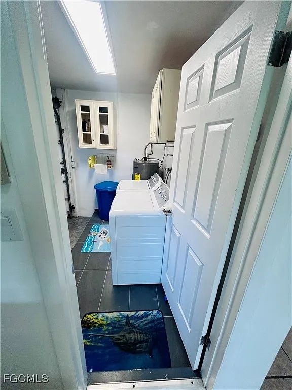 3 bed, 2.0 bath, 1350 sqft, $3,600 — Photo 3