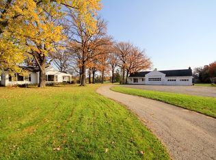 100 Brookwood Ln, Lincolnshire, IL 60069