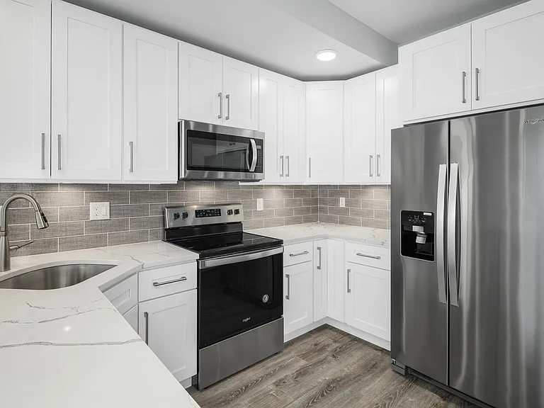 1302 N Marshall St #2 — Photo 9