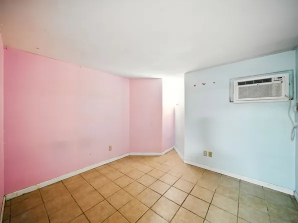 224 48th Street image 22 of 25