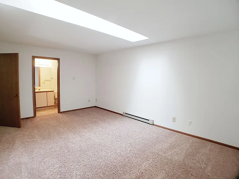Orchard Village Apartments — Photo 121