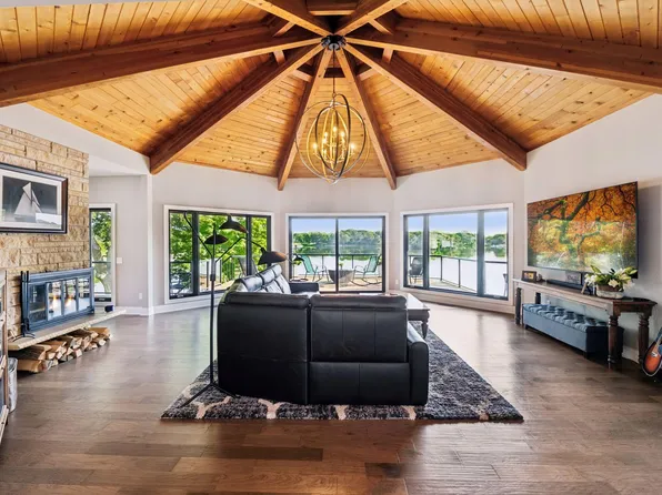 3550 Island View Cir NW, Prior Lake, MN 55372