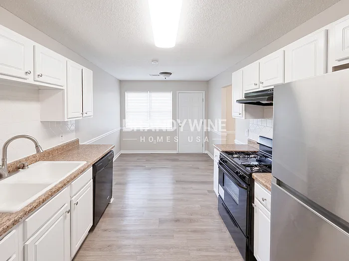 104 Dana Dr — Photo 8