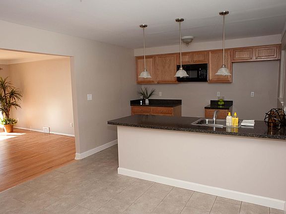3rd image of 244 N Venoy Cir