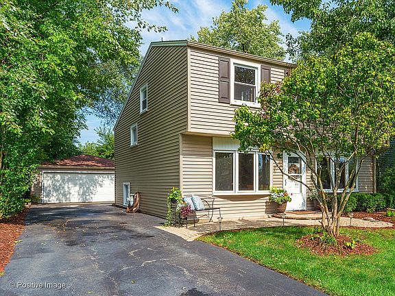 2nd image of 27W026 Evelyn Ave