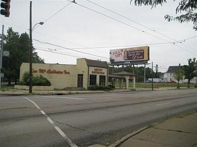2nd image of 300 Salem Ave