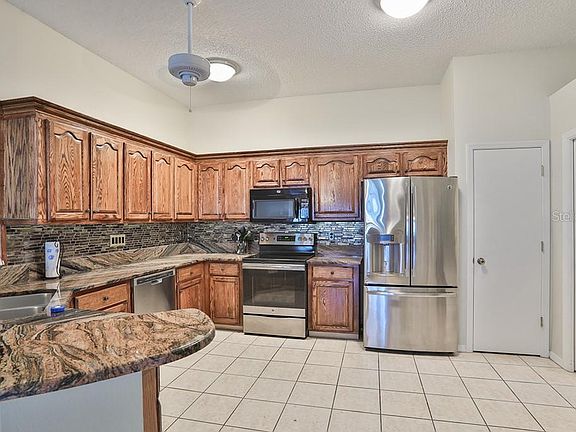 2nd image of 2407 New Haven Cir #73
