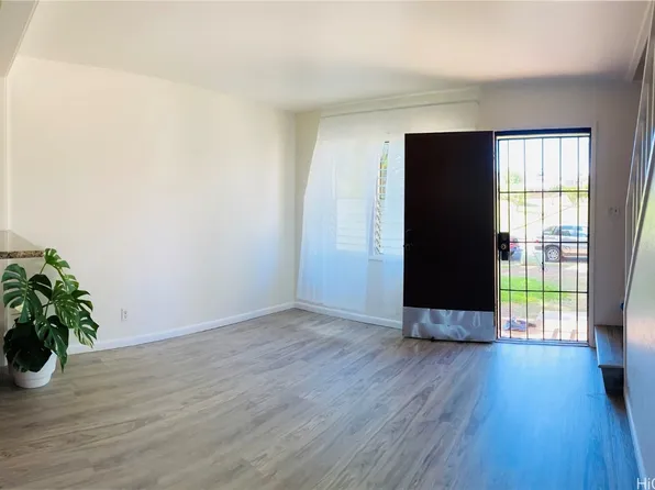 98-930 Noelani St #6, Pearl City, HI 96782