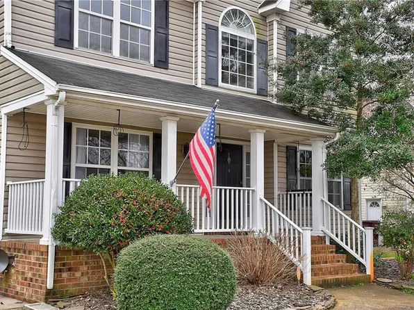 1325 Dominion Lakes Blvd, Chesapeake, VA 23320