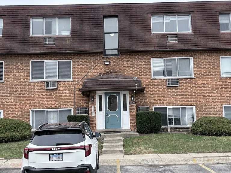 1225 Woodbury Ln #2B — Photo 2