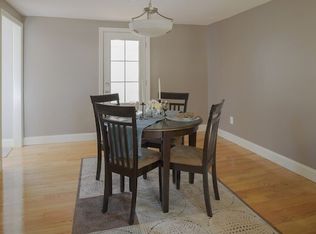 236 Lynn St, Peabody, MA 01960