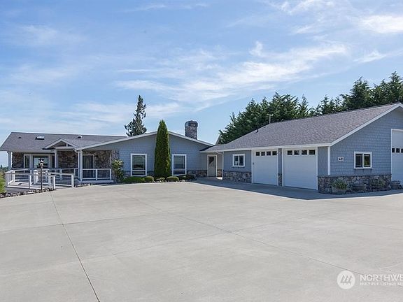 2nd image of 681 Spyglass Lane