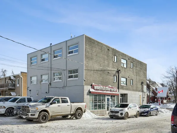 1 Elgin St N #6A, Halton Hills, ON L7J 2B2