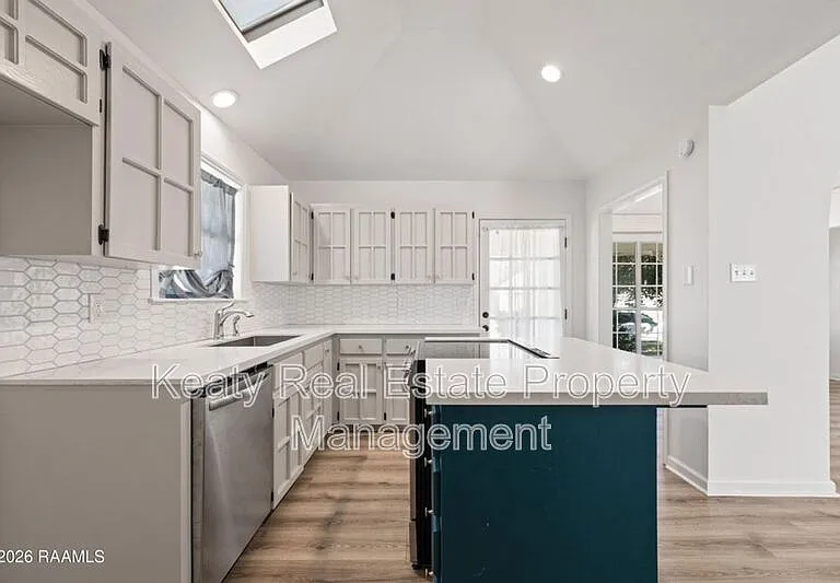 313 Wallingsford Cir — Photo 14