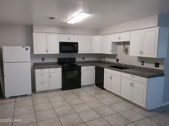 4th image of 140 Acoma Blvd N